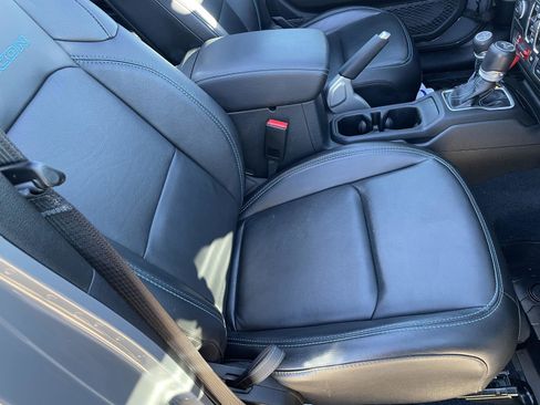 Used 2022 Jeep Wrangler Unlimited Rubicon 4xe w/ Safety Group image 31