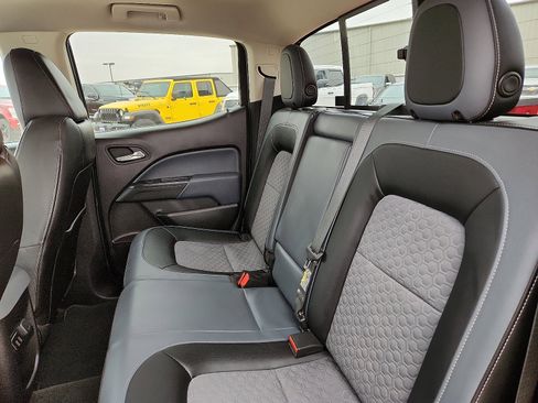 Used 2016 Chevrolet Colorado Z71 image 10