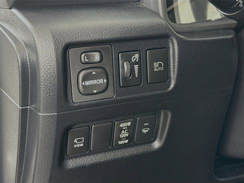 Used 2022 Toyota 4Runner Limited image 21