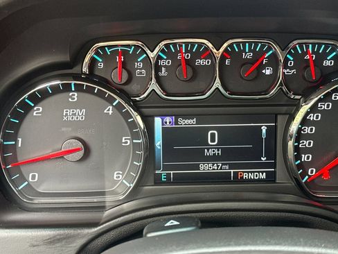 Used 2015 Chevrolet Tahoe LT RWD image 40