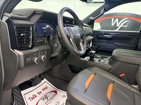 New 2026 GMC Sierra 1500 AT4 w/ AT4 Premium Package AWD/4WD image 11