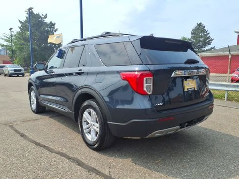 Certified 2023 Ford Explorer XLT w/ Equipment Group 202A AWD/4WD image 9