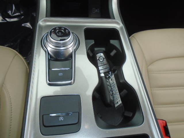 Used 2024 Ford Edge SEL w/ Convenience Package AWD/4WD image 16
