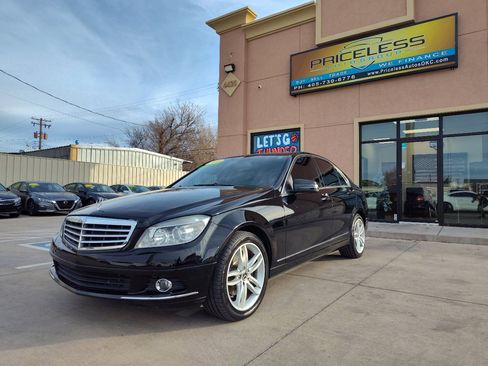 Used 2010 Mercedes-Benz C 300 Sedan image 8