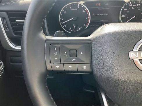 Used 2026 Nissan Rogue SV w/ SV Premium Package AWD/4WD image 18