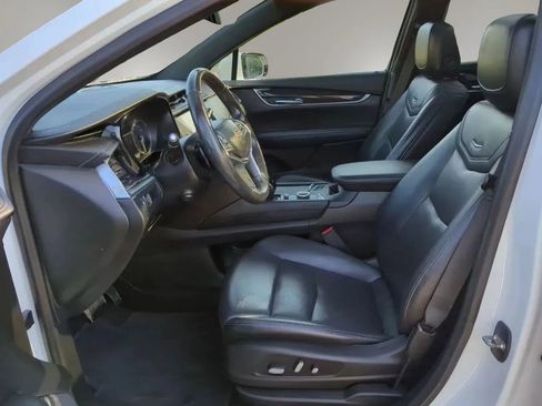 Used 2022 Cadillac XT5 Premium Luxury AWD/4WD image 11
