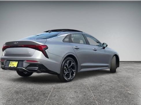 Used 2025 Kia K5 GT-Line w/ GT-Line Premium Package FWD image 4