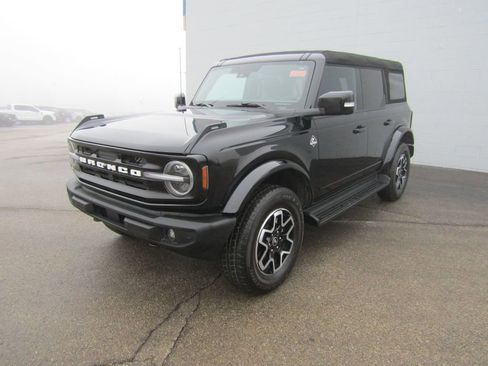 Used 2025 Ford Bronco Outer Banks AWD/4WD image 37