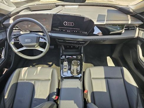 Used 2024 Audi Q8 e-tron Premium AWD/4WD image 4
