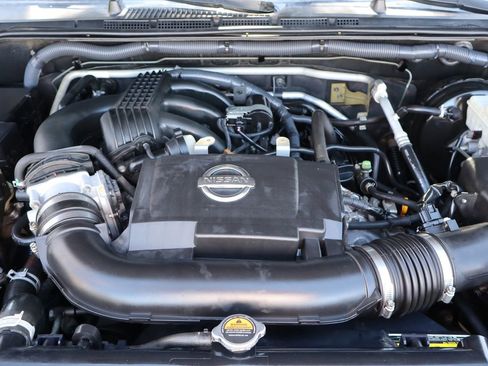 Used 2012 Nissan Xterra PRO-4X w/ Pro-4x Leather Pkg image 38