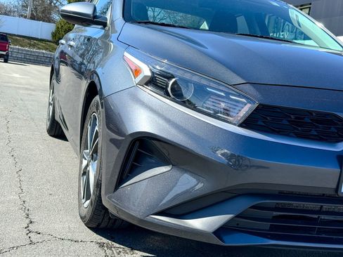 Used 2023 Kia Forte LXS image 4