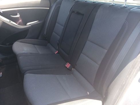 Used 2016 Hyundai Elantra GT FWD image 12