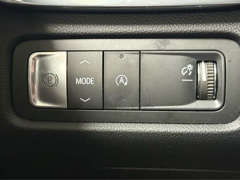 Used 2024 GMC Acadia Elevation FWD image 24