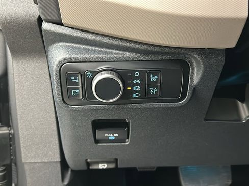 Used 2024 Ford Bronco Wildtrak image 29