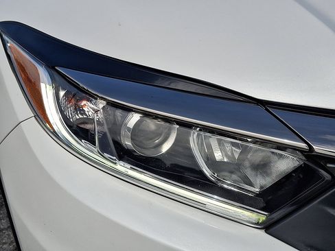 Used 2022 Honda HR-V LX image 9