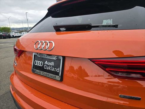 Certified 2025 Audi Q3 2.0T Premium Plus w/ Premium Plus Package AWD/4WD image 16