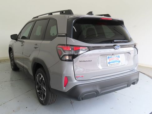 New 2026 Subaru Forester Premium AWD/4WD image 7