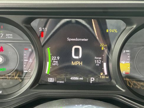 Used 2024 Jeep Wrangler Unlimited Sahara AWD/4WD image 26