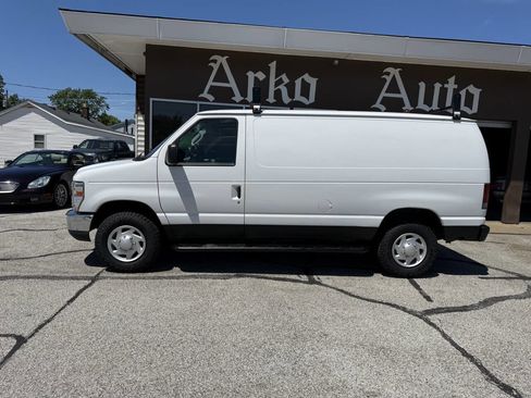 Used 2013 Ford E-250 and Econoline 250 w/ PWR Group RWD image 5