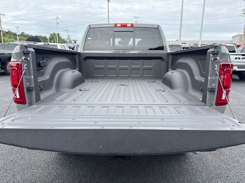 New 2026 RAM 2500 Big Horn AWD/4WD image 22