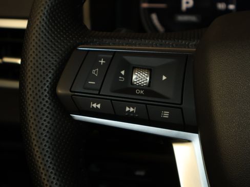 Used 2024 Mitsubishi Outlander SEL image 18