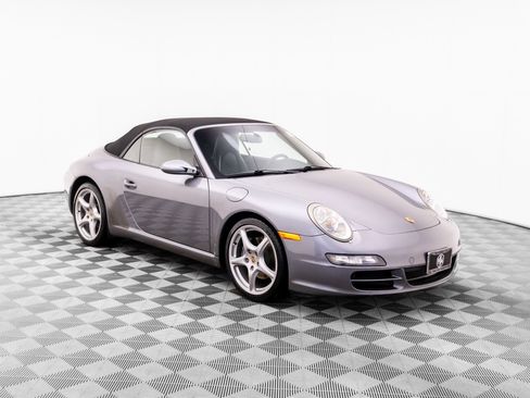 Used 2006 Porsche 911 Carrera RWD image 6