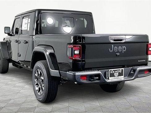 New 2026 Jeep Gladiator Sport image 4