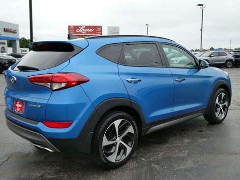 Used 2016 Hyundai Tucson Limited w/ Option Group 03 FWD image 5