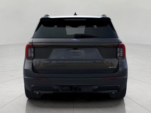 Used 2026 Ford Explorer ST-Line w/ ST-Line Street Pack AWD/4WD image 6