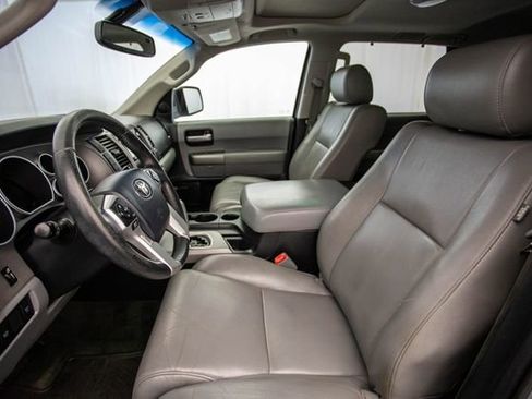 Used 2014 Toyota Sequoia Limited image 18