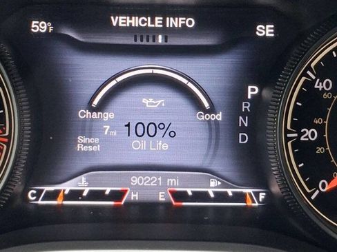 Used 2014 Jeep Cherokee Trailhawk w/ Comfort/Convenience Group image 11