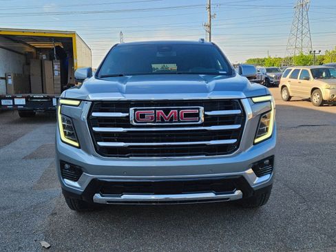 New 2026 GMC Yukon Elevation image 9