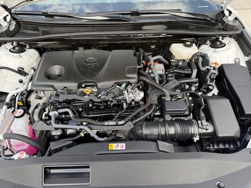 Used 2025 Toyota Camry LE image 34