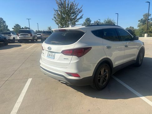 Used 2018 Hyundai Santa Fe Sport w/ 2.4L Value Package 02 FWD image 6