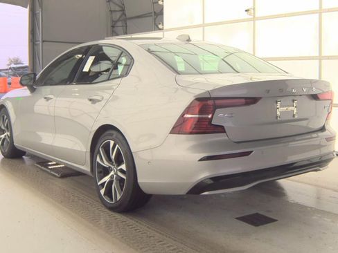 Used 2024 Volvo S60 B5 Plus image 4