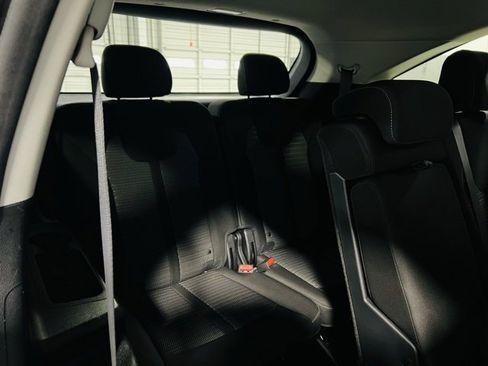 Used 2022 Kia Sorento LX image 29