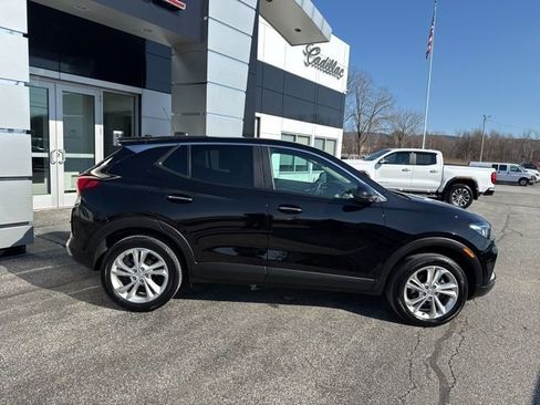 Certified 2023 Buick Encore GX Preferred w/ Cold Weather Comfort Package AWD/4WD image 8