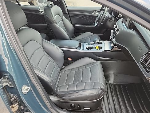 Used 2023 Kia Stinger GT2 image 48