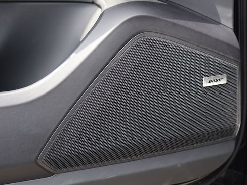 Certified 2025 Porsche Cayenne E-Hybrid AWD/4WD image 14