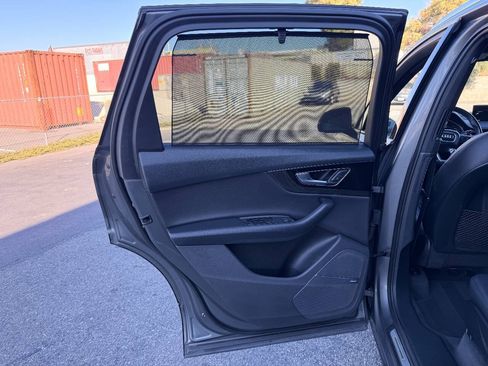 Used 2018 Audi Q7 3.0T Prestige w/ Prestige Package AWD/4WD image 23