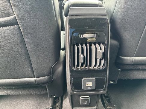 Used 2024 Jeep Compass Latitude AWD/4WD image 21