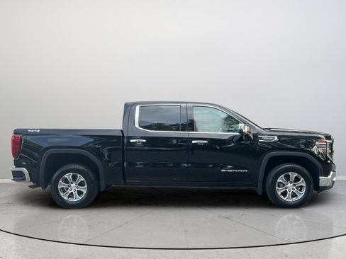 Certified 2025 GMC Sierra 1500 SLT AWD/4WD image 10