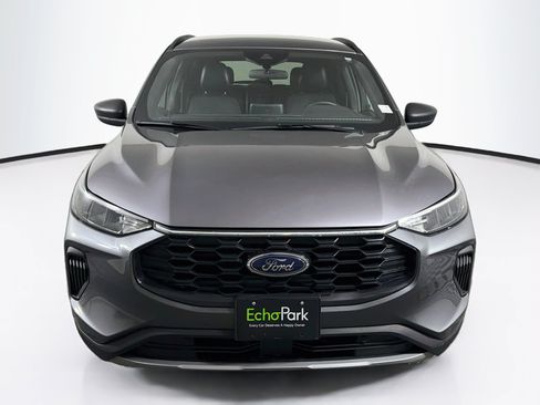 Used 2025 Ford Escape ST-Line FWD image 2