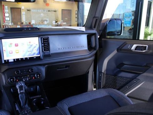 Used 2025 Ford Bronco Big Bend image 13