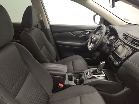 Used 2019 Nissan Rogue SV FWD image 21