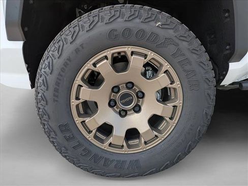 New 2025 Toyota Tacoma 4x4 Double Cab Hybrid image 10