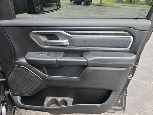 Used 2020 RAM 1500 Big Horn AWD/4WD image 14