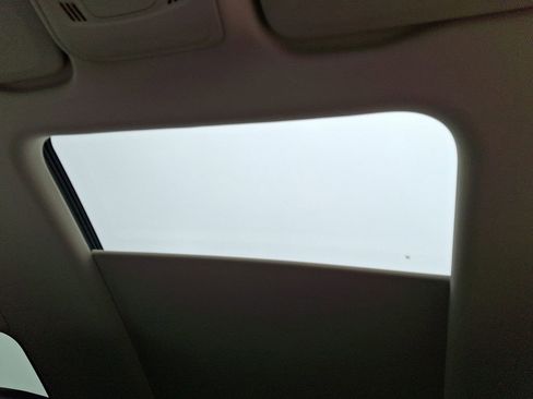 Used 2021 Buick Envision Essence w/ Sport Touring Package image 23