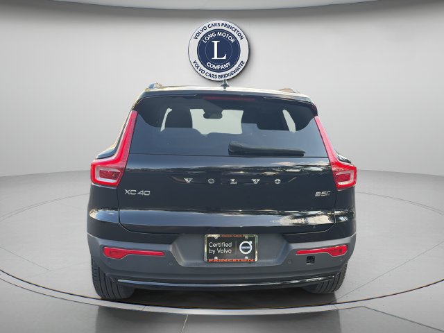 Certified 2024 Volvo XC40 B5 Plus w/ Protection Package Premier AWD/4WD image 6
