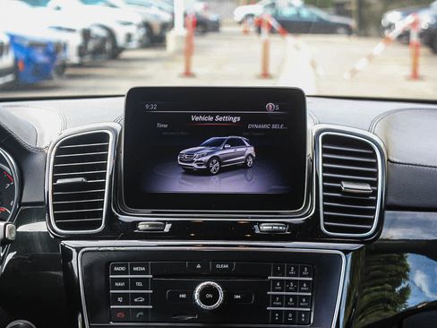 Used 2018 Mercedes-Benz GLE 43 AMG 4MATIC image 13
